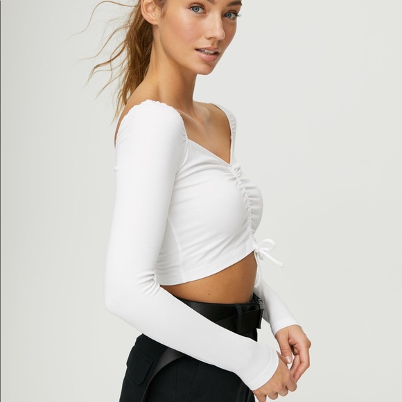 *SALE* aritzia white cropped long sleeve - Picture 3 of 6